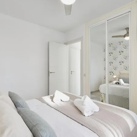 Erisa I La Carihuela 100 Mts * Torremolinos